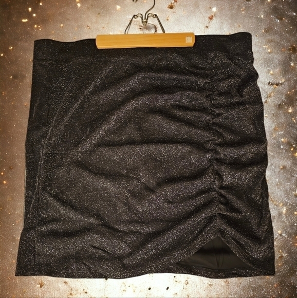 TORRID At The Knee black Glitter Knit Cinched Bodycon Skirt SIZE 26 new year - Picture 5 of 11